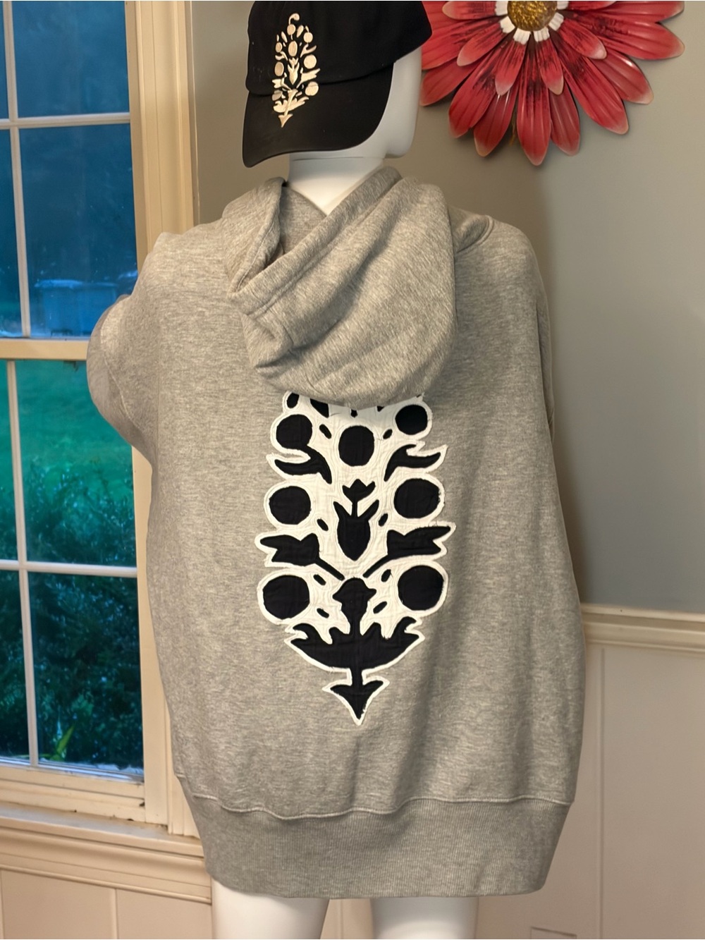 FP MOVEMENT SPRINT TO THE FINISH EMBROIDERED LOGO HOODIE - Picture 3 of 12